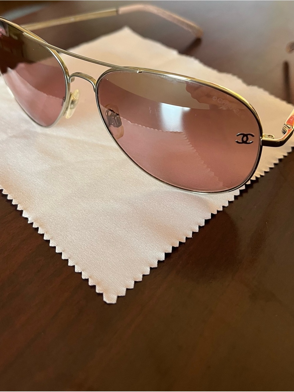 CHANEL Gold Aviator Sunglasses with Pink Gradient Lenses